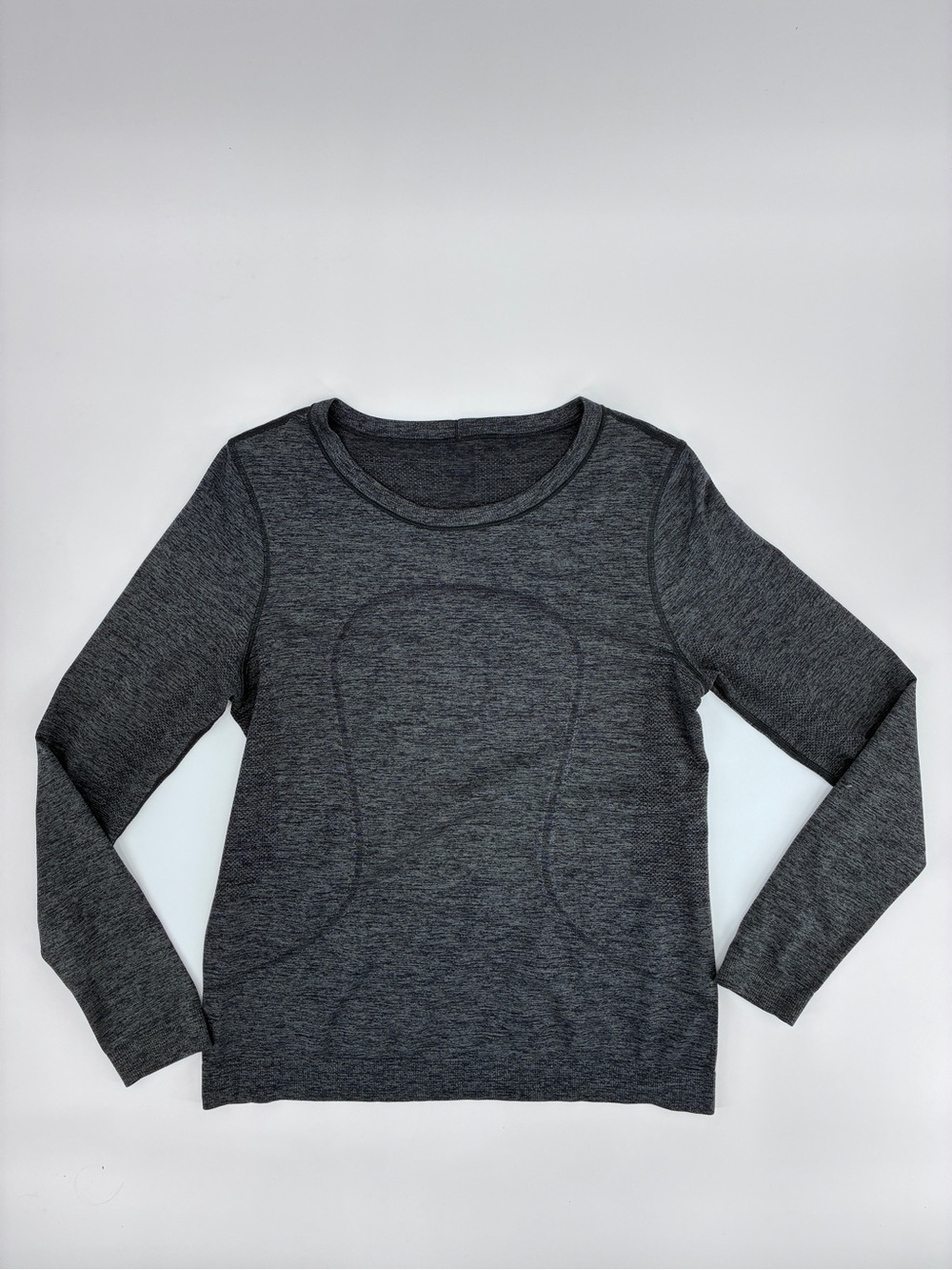 Lululemon Women’s Long Sleeve Seamless Athletic Running Top Heathered Gray Med?